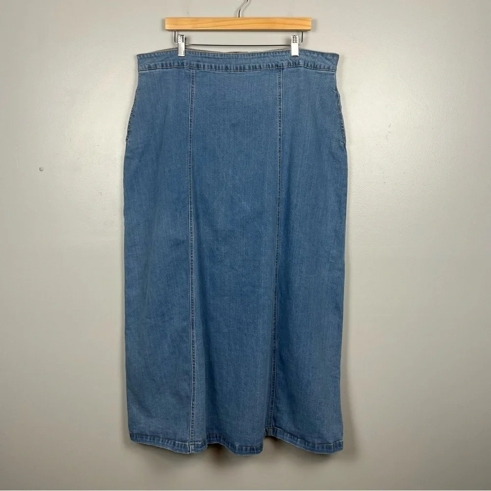 Uskees Manchester Matilda medium wash back zip flat front jean skirt, US 18.